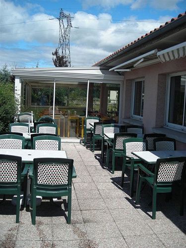 Hotel Le Pairoux Volvic Extérieur photo